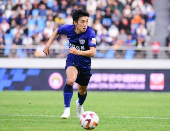 媒体人：沧州雄狮已被FIFA处以“禁止注册新球员”