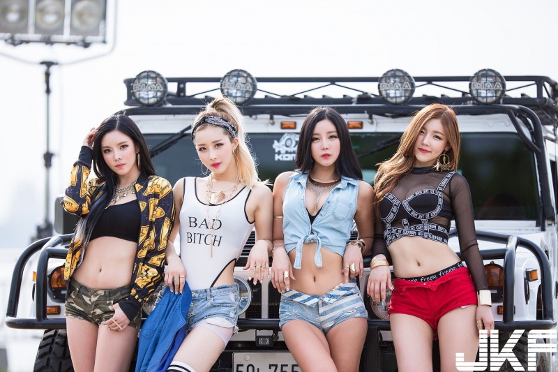 【博狗扑克】LAYSHA隊長開大絕!帶領團員「波濤胸湧」襲台,性感熱舞粉絲感受「韓式野味」 【博狗扑克】LAYSHA隊長開大絕!帶領團員「波濤胸湧」襲台,性感熱舞粉絲感受「韓式野味」