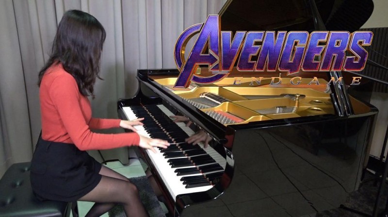 【博狗扑克】YouTube瘋狂推薦！黑絲美腿鋼琴正妹「Ru味春捲」彈動漫歌連演算法都被征服啦