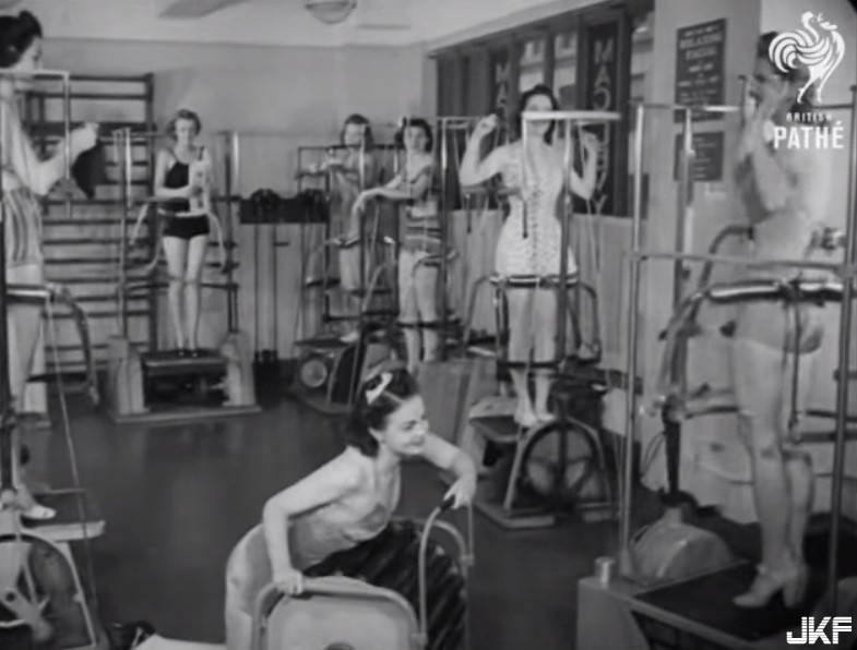 【博狗扑克】1940年代「塑身機」長這樣！這是科學怪人實驗室吧