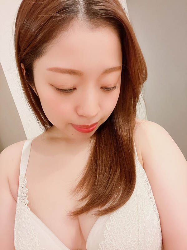 【博狗扑克】长泽里实(SYK-007) 坐地能吸土？！熟女姐姐身材娇小战力超强…G乳肥美臀肉欲体超能干～