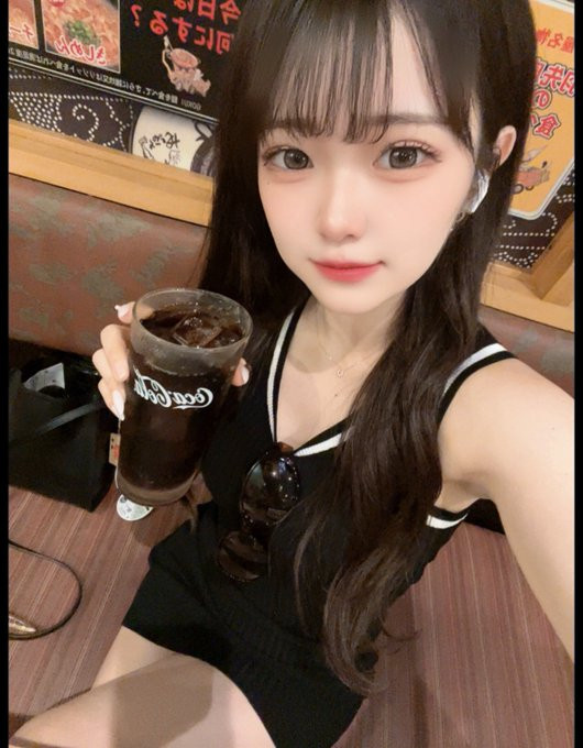 【博狗扑克】香川杏(香川あんず)出道作品番号及封面，香川杏个人简介【EV扑克下载】