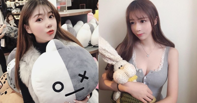 【博狗扑克】解開扣子！可愛萌妹「嫩乳蹦出」，胸前白皙畫面好誘人！