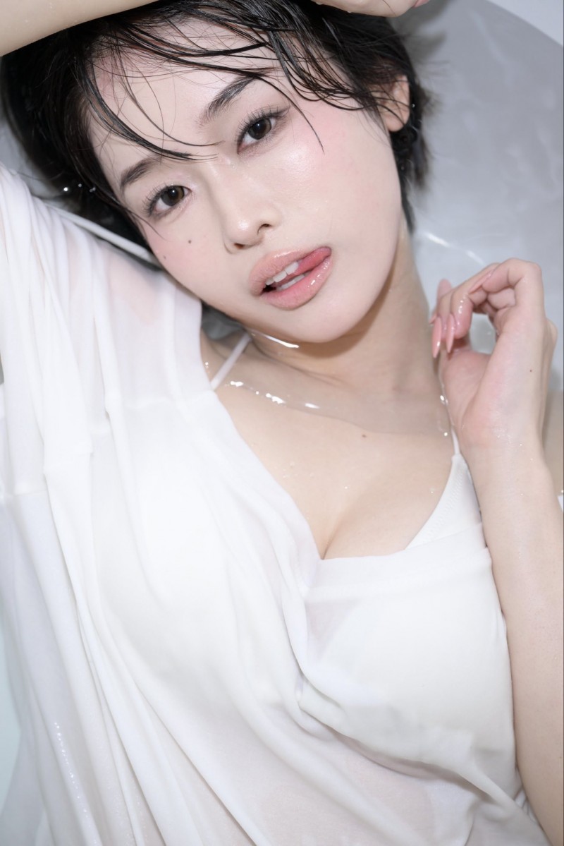 【博狗扑克】往新的道路前进！ MINAMO、AV引退！