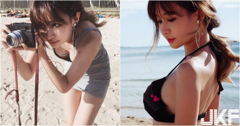 【博狗扑克】「長髮大眼正妹」沙灘玩耍彎腰畫面好誘人！衣服一脫暗藏「飽滿美乳」太犯規啦！