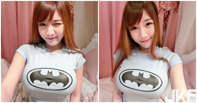 【博狗扑克】童顏巨乳妹「身材超兇狠」，把胸前的蝙蝠都快撐爆了！